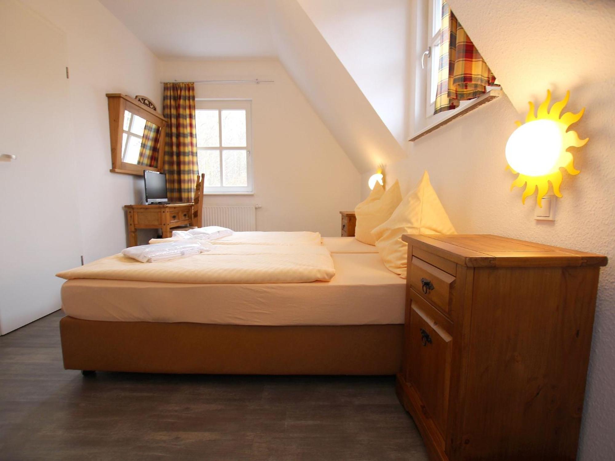 Holiday Home In Wernigerode With A Shared Pool Bagian luar foto
